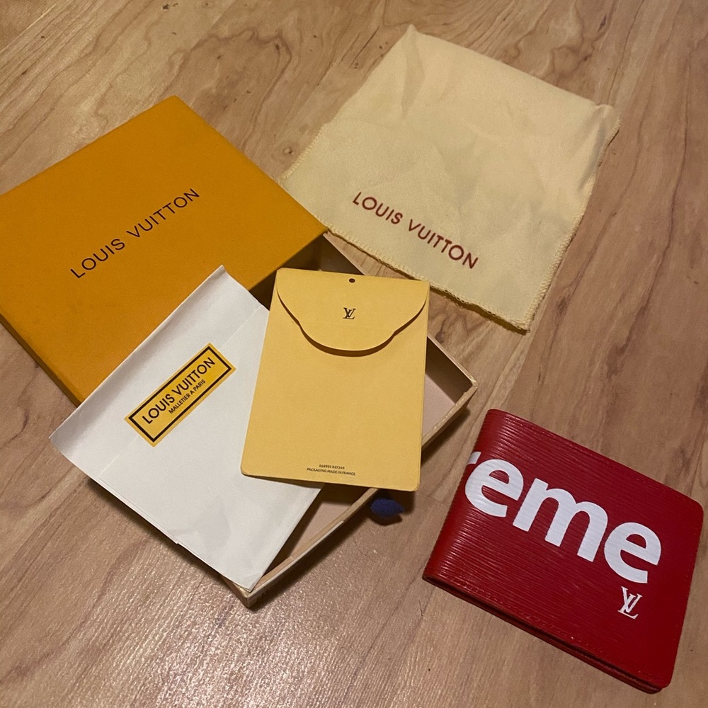 Supreme x Louis Vuitton Wallet